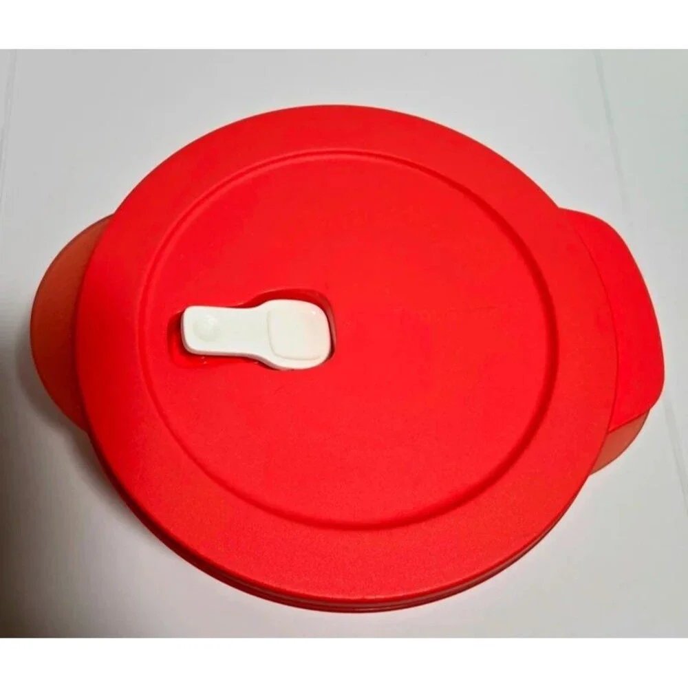 Tupperware Crystalwave microwave bowl